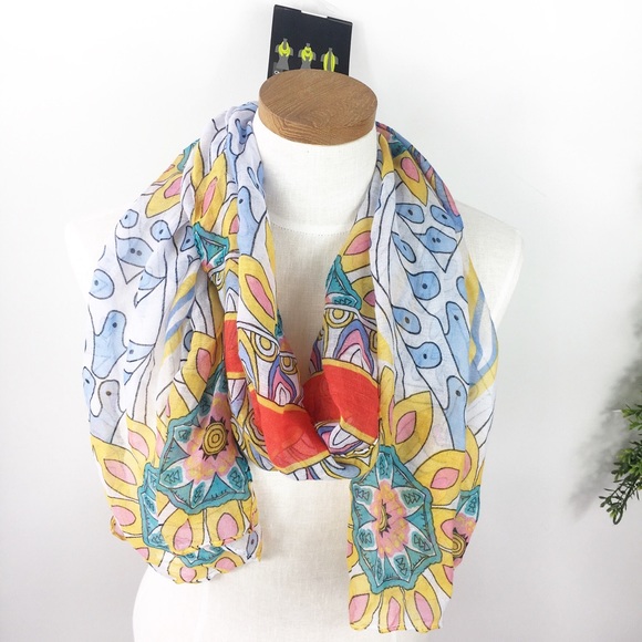 HE Oblong Floral Boho Scarf Colorful - Picture 6 of 6